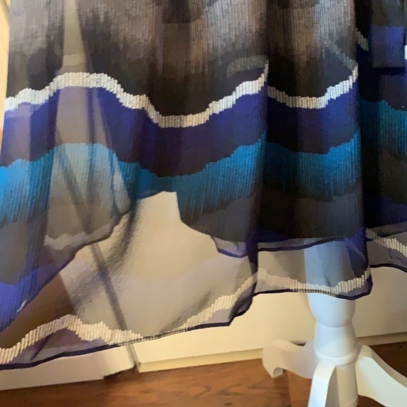 DVF Bali Silk Chiffon Wrap Dress 6 - Picture 9 of 15